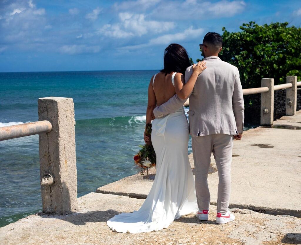 Novios fotografia en la playa